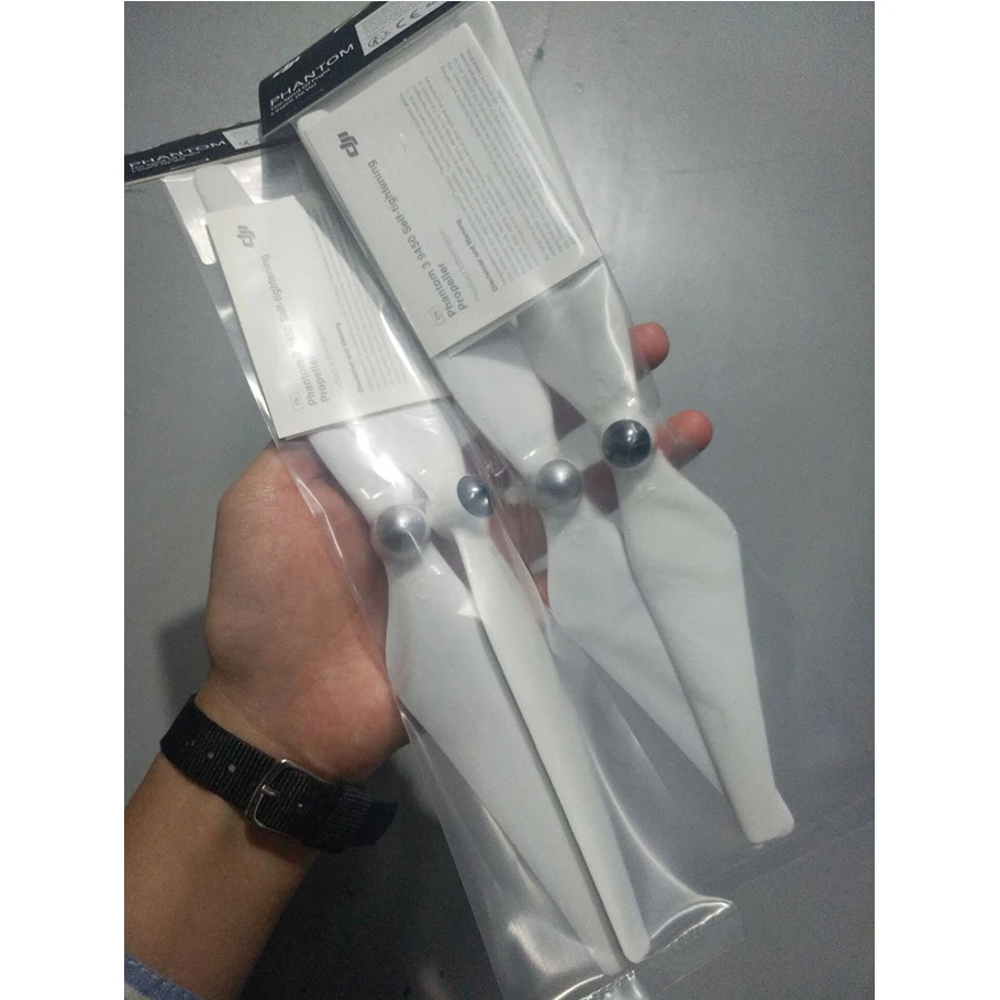 Original Brand New 9450 Propeller For Quadcopter DJI Phantom 3 SE/Pro/Adv/Sta RC Drone
Original Brand New 9450 Propeller For Quadcopter DJI Phantom 3 SE/Pro/Adv/Sta RC Drone