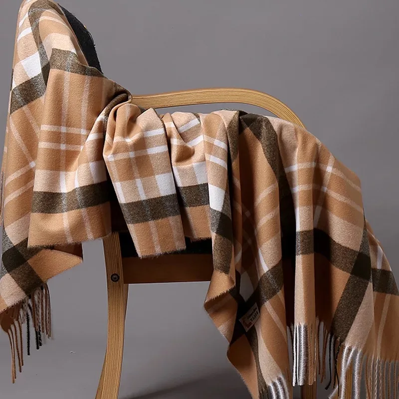 2021 Fashion Scarf Classic Autumn Winter New Warm Cashmere Scarves Pashmina Long Tassels Women Thicken Wrap Shawl Female
2021 Fashion Scarf Classic Autumn Winter New Warm Cashmere Scarves Pashmina Long Tassels Women Thicken Wrap Shawl Female