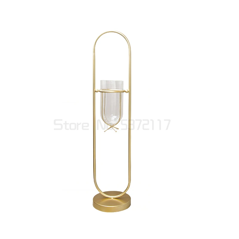 Iron flower rack indoor living room balcony dry flower arrangement modern simple floor vase ornaments
Iron flower rack indoor living room balcony dry flower arrangement modern simple floor vase ornaments
