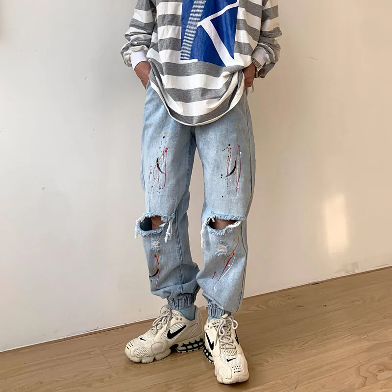 Men Elastic Waist Broken Hole Casual Denim Pants Male Women Streetwear Hip Hop Vintage Fashion Loose Jeans Trousers
Men Elastic Waist Broken Hole Casual Denim Pants Male Women Streetwear Hip Hop Vintage Fashion Loose Jeans Trousers