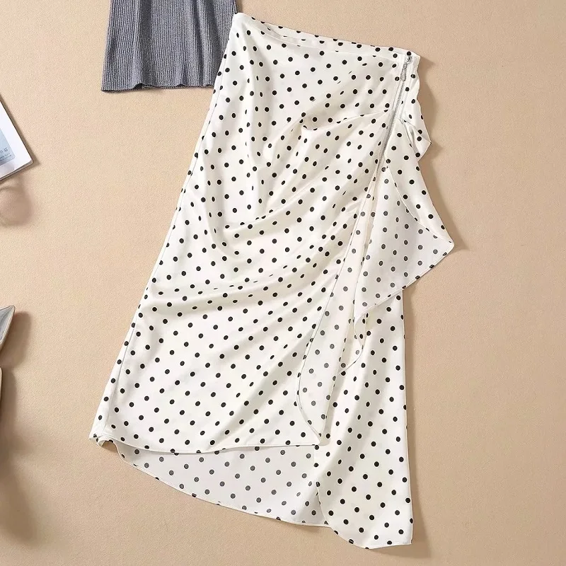 Set 2021 Women's Spring Summer Style Skirt Suit Ladies Hollow Out Knitted Pullovers+Polka Dot Print Midi Skirt Sets & Suits 2pc
Set 2021 Women's Spring Summer Style Skirt Suit Ladies Hollow Out Knitted Pullovers+Polka Dot Print Midi Skirt Sets & Suits 2pc