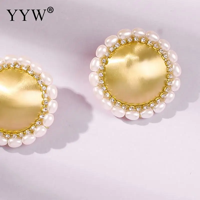 Vintage Pearl Earrings Simple Temperament Metal Lace Baroque Earrings Round Pearl Earrings For Female Daily Wear Size 42*42mm
Vintage Pearl Earrings Simple Temperament Metal Lace Baroque Earrings Round Pearl Earrings For Female Daily Wear Size 42*42mm