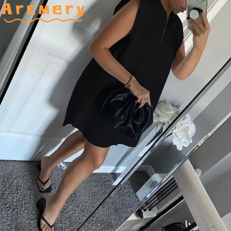 Women Sleeveless Solid Pockets Design Mini Dress
Women Sleeveless Solid Pockets Design Mini Dress