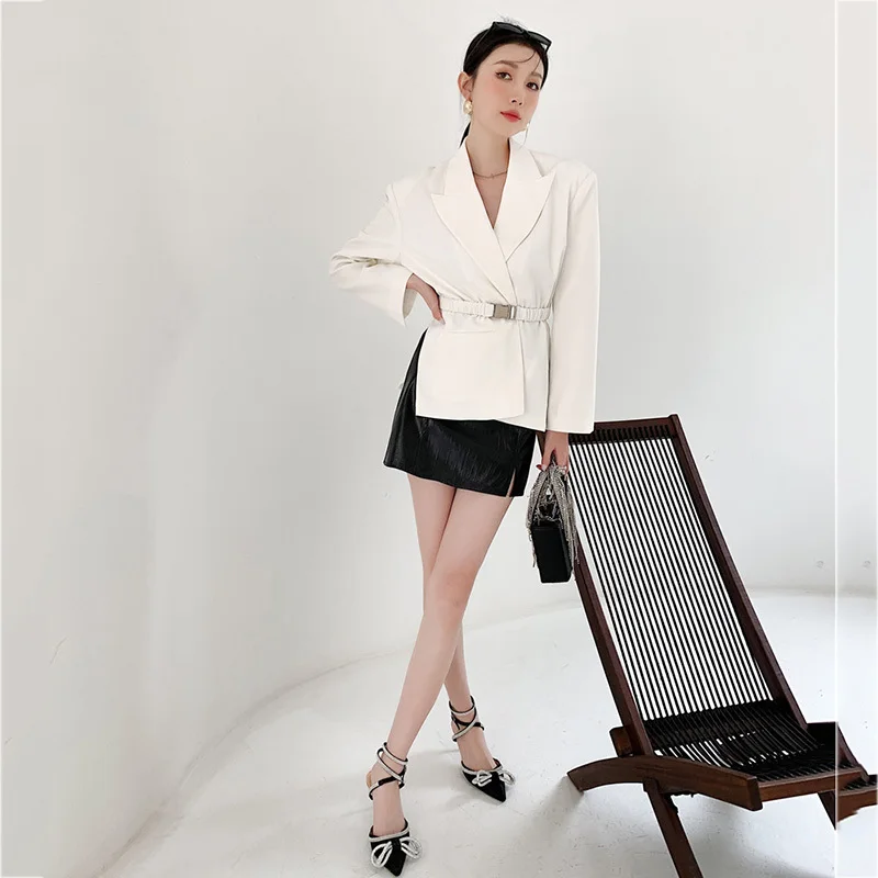 LANMREM Women's White Belt Jacket New Notched Long Sleeve Fashion Temperament Personality Tide Spring And Autumn 2021 2E1245
LANMREM Women's White Belt Jacket New Notched Long Sleeve Fashion Temperament Personality Tide Spring And Autumn 2021 2E1245