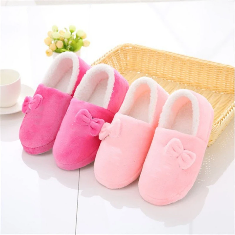 2021 Winter New Cartoon Bowknot Bag Heel Flat Slippers Fall Winter Warm Anti-skid Thick Plush Cotton Slippers Wholesale
2021 Winter New Cartoon Bowknot Bag Heel Flat Slippers Fall Winter Warm Anti-skid Thick Plush Cotton Slippers Wholesale