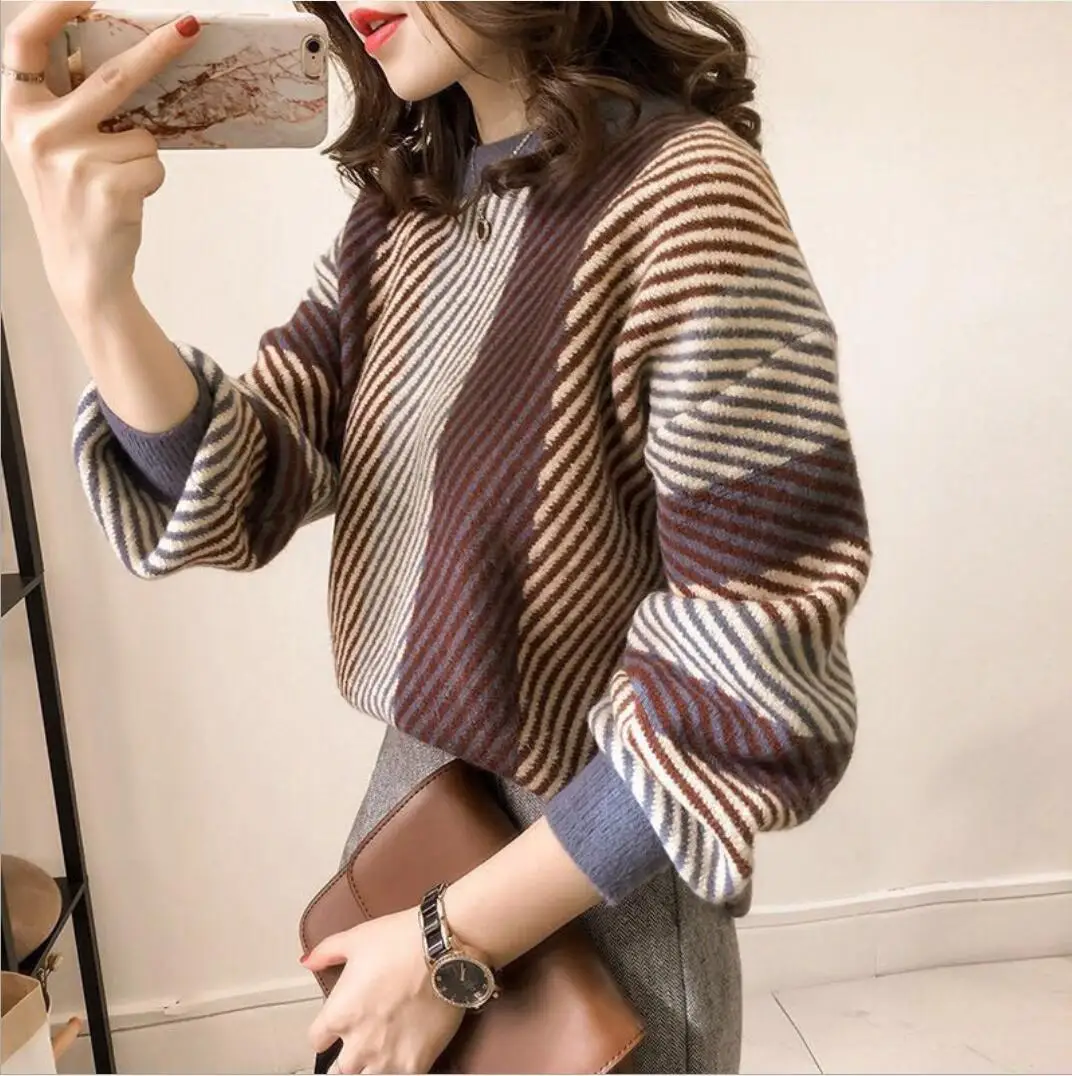 Women's Stripe Sweaters 2021 Soft Fall Elegant Knitwear O-Neck Loose Sweaters Streetwear Warm Outerwear Pullovers Ladies Jumper
Women's Stripe Sweaters 2021 Soft Fall Elegant Knitwear O-Neck Loose Sweaters Streetwear Warm Outerwear Pullovers Ladies Jumper