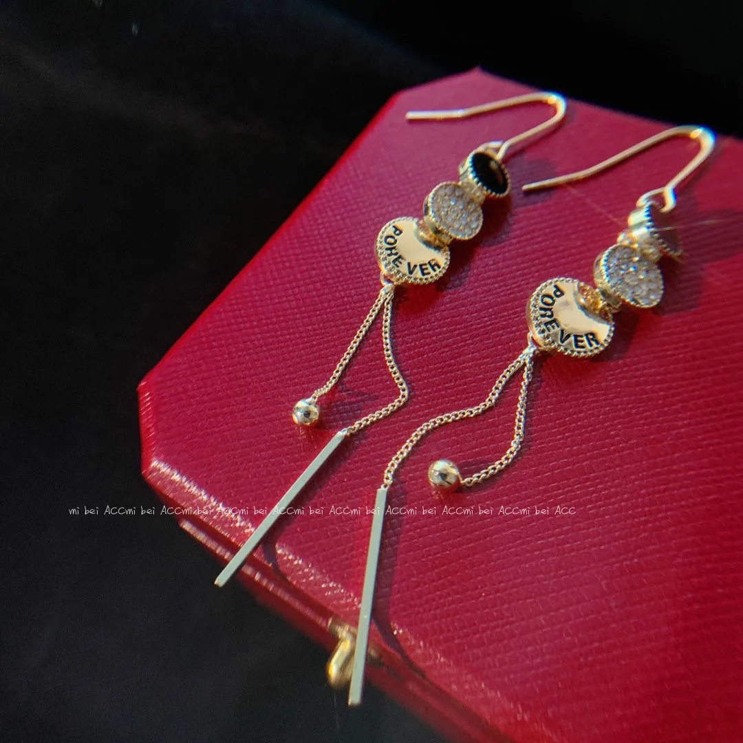 W55 модные длинные серьги с кисточками, стальные игольчатые серьги-капли, темпераментные элегантные красные серьги в стиле ретро, тонкие жен...
W55 модные длинные серьги с кисточками, стальные игольчатые серьги-капли, темпераментные элегантные красные серьги в стиле ретро, тонкие жен...