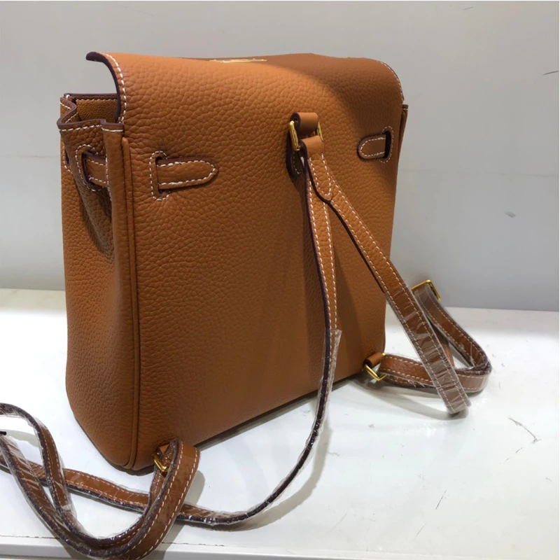H KL leather backpack net red original first layer leather small backpack new casual solid color square youth
H KL leather backpack net red original first layer leather small backpack new casual solid color square youth