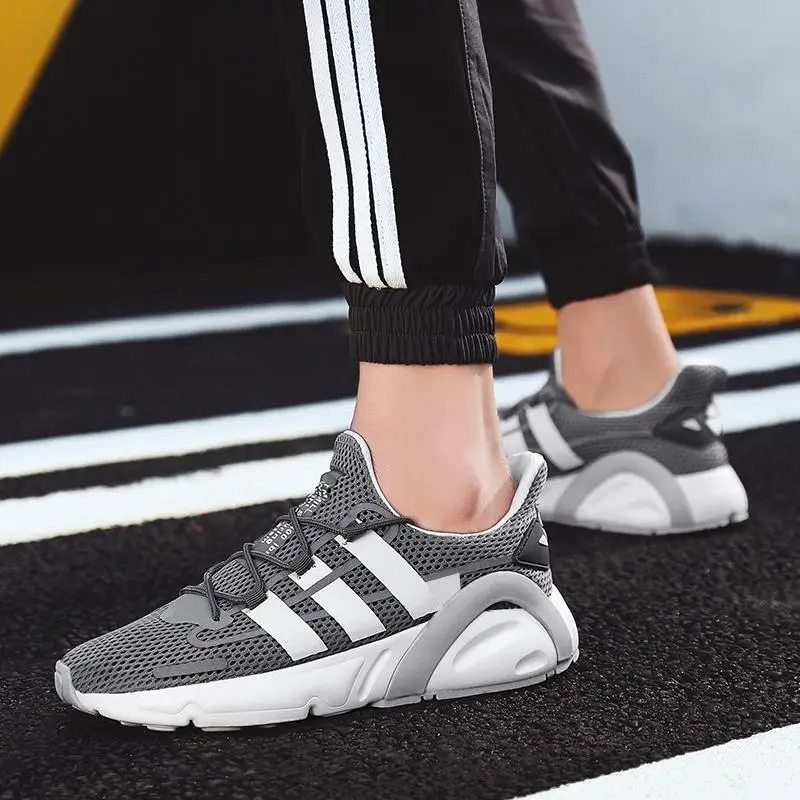 2021 Hot Sell Running Shoes Men New Luminous Sports Casual Shoes Mesh Breathable Men's Cushioning Lightweight High Quality Shoes
2021 Hot Sell Running Shoes Men New Luminous Sports Casual Shoes Mesh Breathable Men's Cushioning Lightweight High Quality Shoes