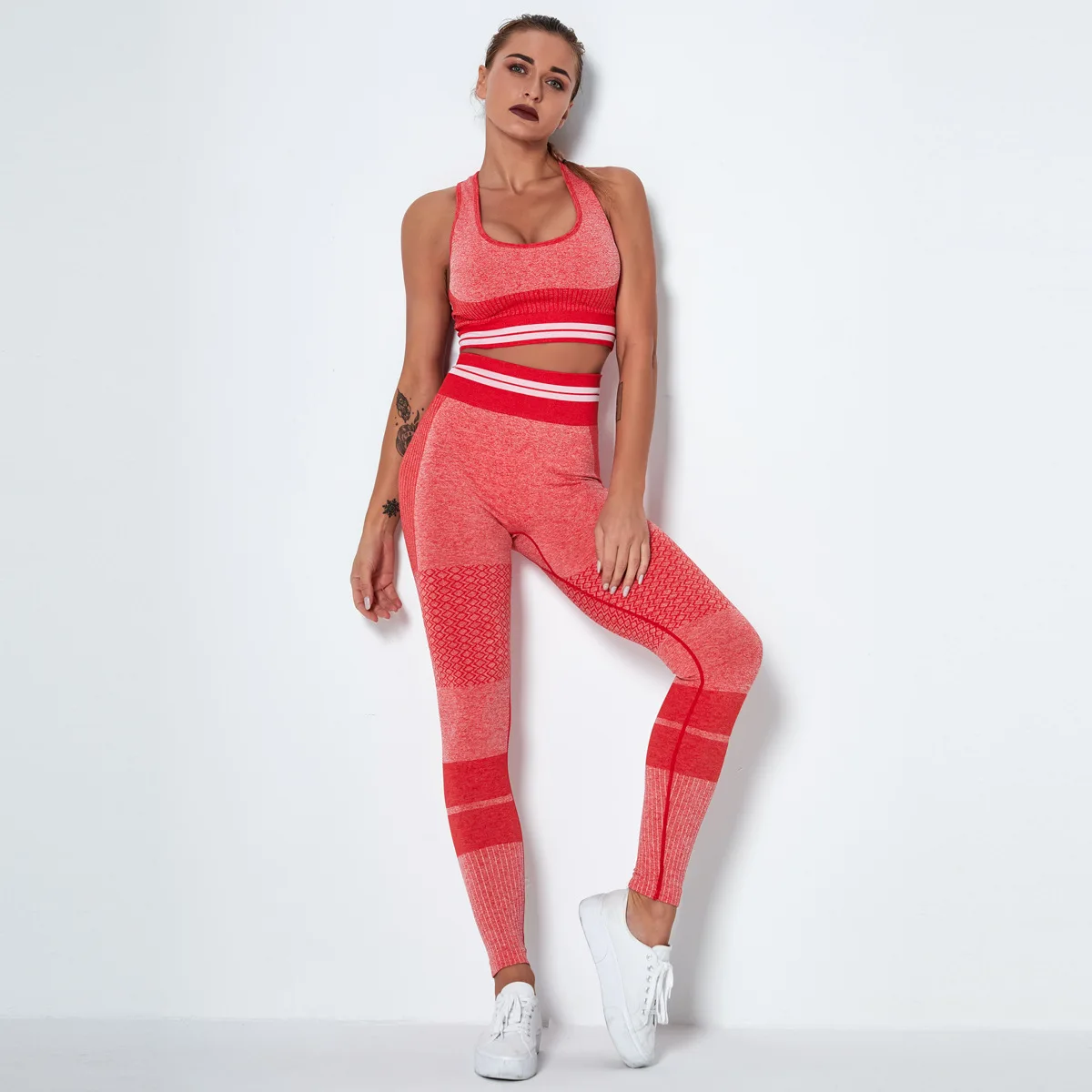 2021 New Europe and America Hot Sell Knit Seamless Hollow-out Buttock Yoga Pants Sports Yoga Bra Fitness Suit for Women
2021 New Europe and America Hot Sell Knit Seamless Hollow-out Buttock Yoga Pants Sports Yoga Bra Fitness Suit for Women