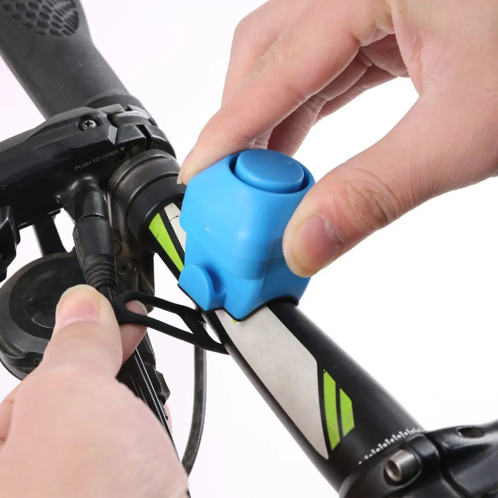 Bike Electronic Loud Horn 130 db Warning Safety Electric Bell Police Siren Bicycle Handlebar Alarm Ring Bell Cycling Accessories
Bike Electronic Loud Horn 130 db Warning Safety Electric Bell Police Siren Bicycle Handlebar Alarm Ring Bell Cycling Accessories