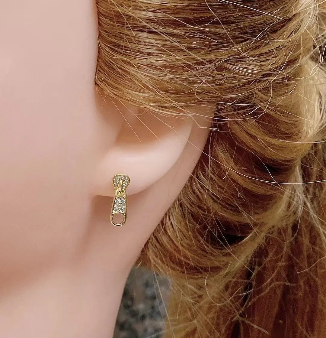 4 Pairs, Vintage Zircon Earrings For Women Gold Silver Color zipper Earrings Fashion Stud Earrings Brincos Jewelry Pendientes
4 Pairs, Vintage Zircon Earrings For Women Gold Silver Color zipper Earrings Fashion Stud Earrings Brincos Jewelry Pendientes