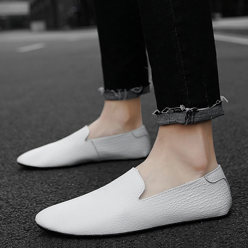 New Embossed Peas Shoes Men's Pedal Lazy Casual Leather Shoes Chaussure Homme 37-45 for Summer Male Loafers %
New Embossed Peas Shoes Men's Pedal Lazy Casual Leather Shoes Chaussure Homme 37-45 for Summer Male Loafers %