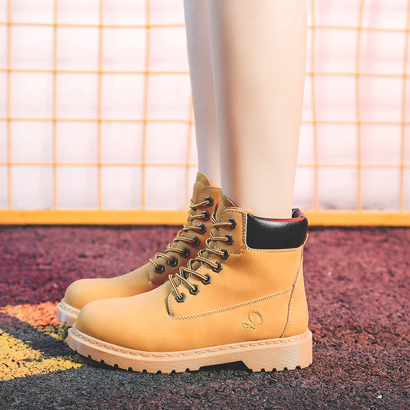 Autumn and Winter Women's Martin Boots Rhubarb Boots Motorcycle Shoes Classic British Models Plus Velvet Plus Size Women's Shoes
Autumn and Winter Women's Martin Boots Rhubarb Boots Motorcycle Shoes Classic British Models Plus Velvet Plus Size Women's Shoes
