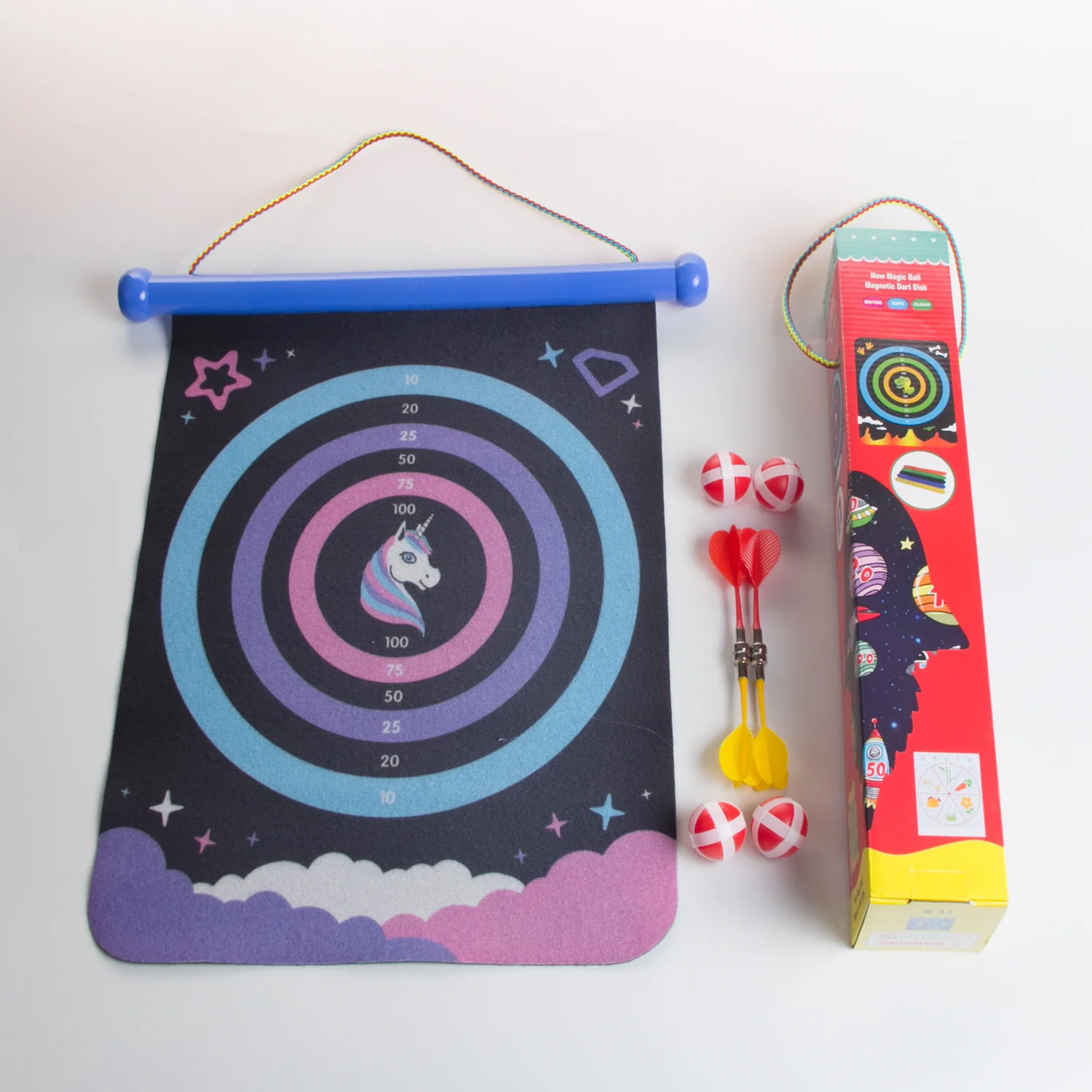 15 inch double-sided magnetic dart target pattern board children's safety set with 4 and sticky balls
15 inch double-sided magnetic dart target pattern board children's safety set with 4 and sticky balls