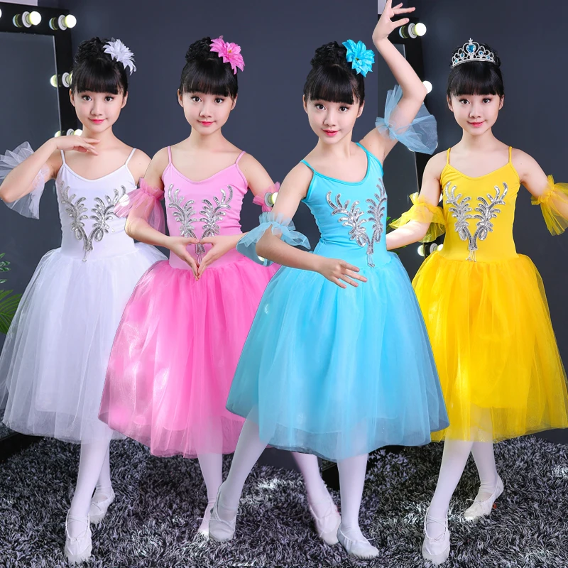 New performance Dress Girls Pengpeng sequined gauze skirt with ballet skirt Little Swan performance dress princess skirt
New performance Dress Girls Pengpeng sequined gauze skirt with ballet skirt Little Swan performance dress princess skirt