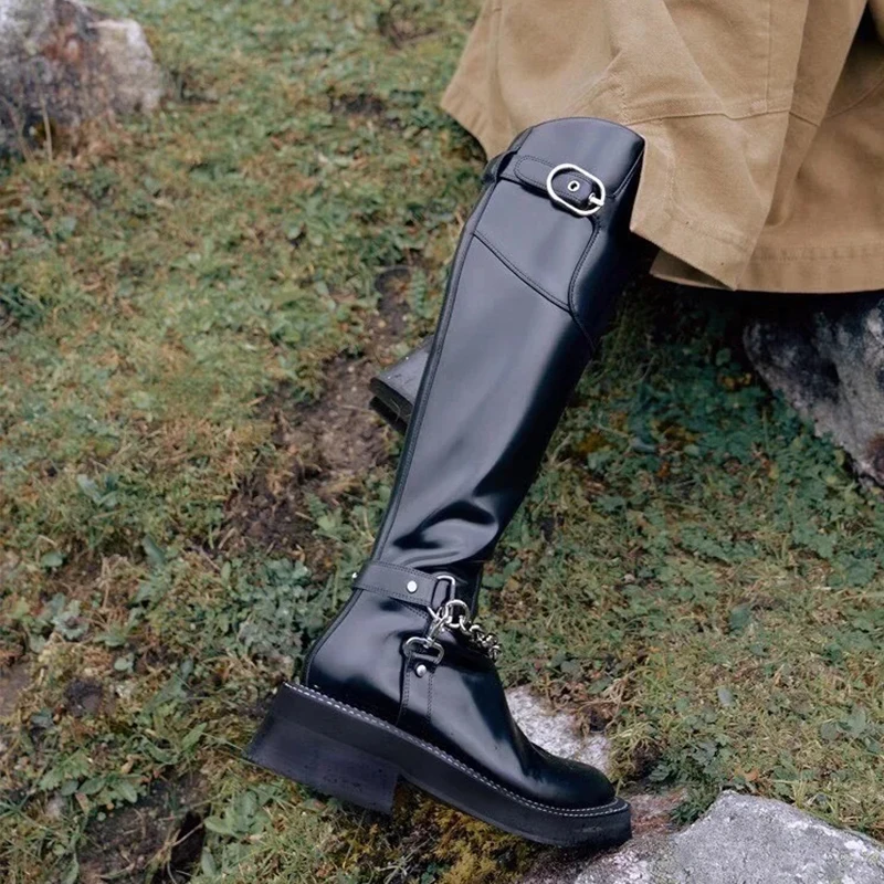 2021 Newest Knee-High Boots High Heel Round Toe Boots Chunky Women Platform Metal Decor PU Leather Knight Boots botas femininas
2021 Newest Knee-High Boots High Heel Round Toe Boots Chunky Women Platform Metal Decor PU Leather Knight Boots botas femininas