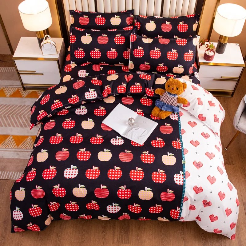 Fashion Black red strawberry Bedding Sets Duvet Cover Flat Sheet Full King Single Queen Autumn Winter bed linen
Fashion Black red strawberry Bedding Sets Duvet Cover Flat Sheet Full King Single Queen Autumn Winter bed linen