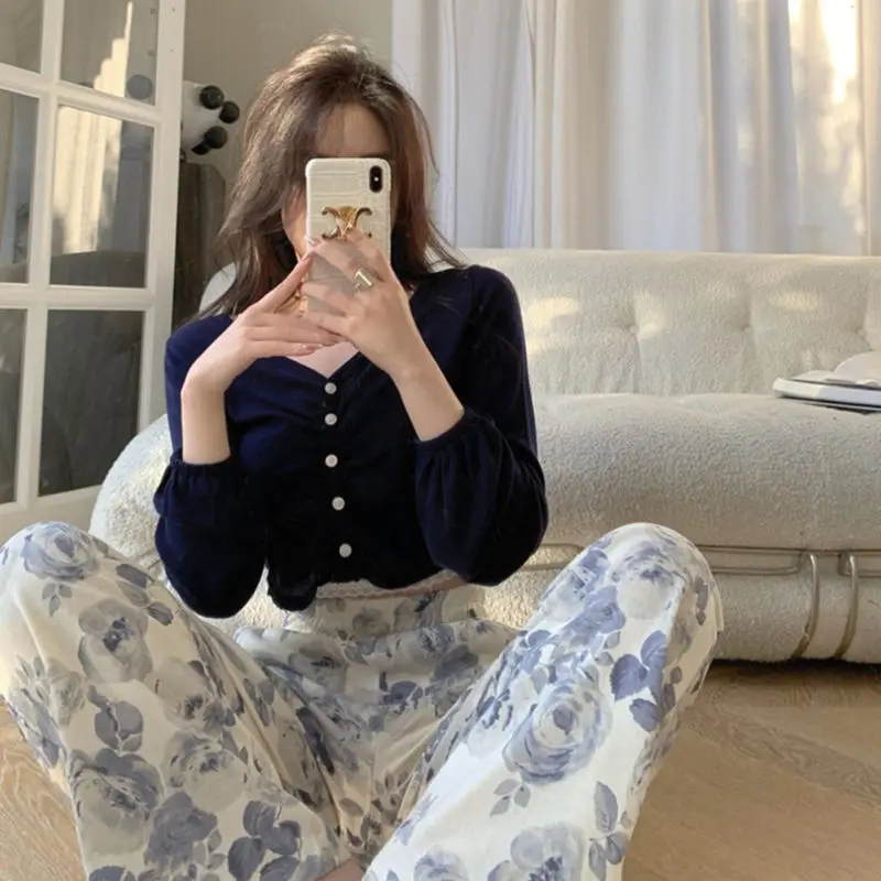 New Ghost Horse Girl Hundreds Show Thin Camellia Print SpringStraight Barrel Loose High Waist Wide Legs Casual Pants Woman
New Ghost Horse Girl Hundreds Show Thin Camellia Print SpringStraight Barrel Loose High Waist Wide Legs Casual Pants Woman