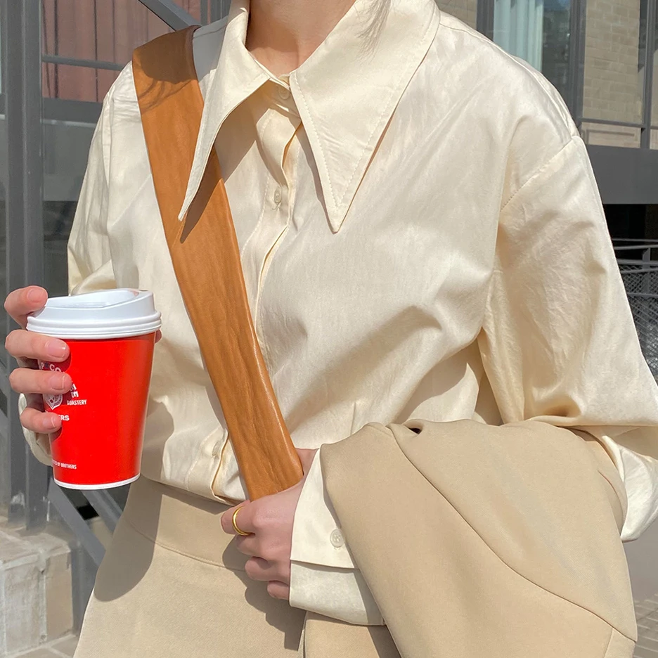 Womens Tops And Blouses Long Sleeve Single Breasted Loose Solid Color Korean Style Female Tops Casual Shirts Elegant Blusas
Womens Tops And Blouses Long Sleeve Single Breasted Loose Solid Color Korean Style Female Tops Casual Shirts Elegant Blusas