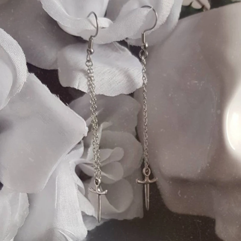 New Style Mini Jewelry Gothic Tiny Zinc Alloy Dagger Drop Earrings Happiness Jewelry for Women
New Style Mini Jewelry Gothic Tiny Zinc Alloy Dagger Drop Earrings Happiness Jewelry for Women