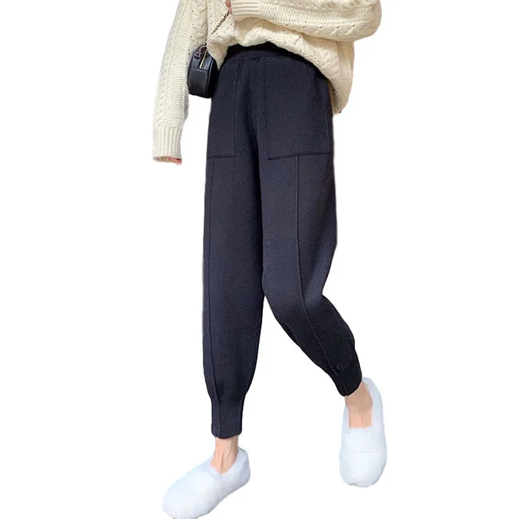 red new Korean version of nine point Harun pants leisure high waist loose granny pants radish pants knitted pants women
red new Korean version of nine point Harun pants leisure high waist loose granny pants radish pants knitted pants women