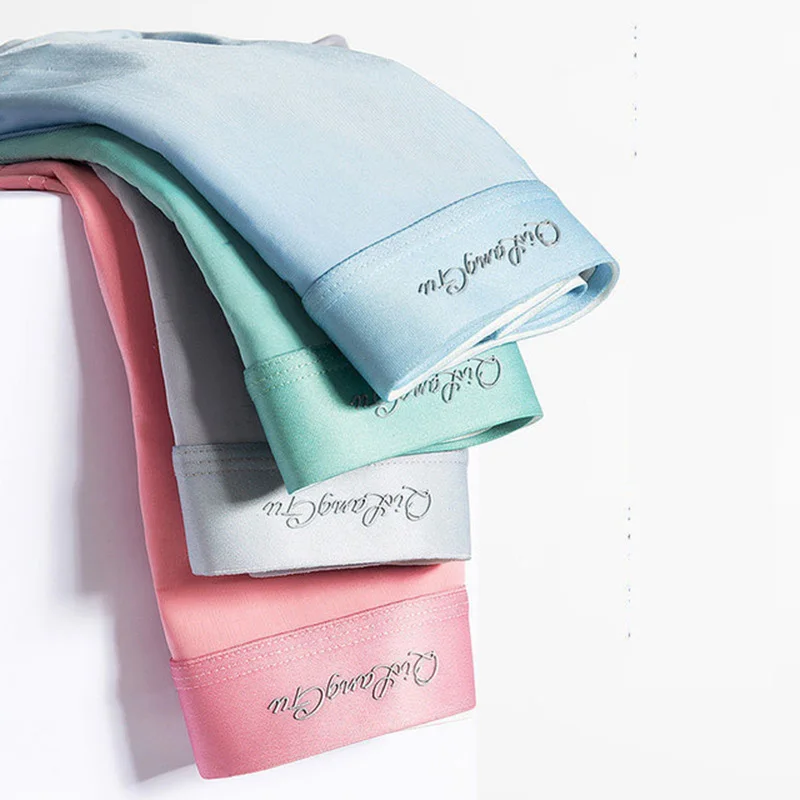 Боксеры Мужское нижнее белье из ледяного шелка, удобные мужские трусы, дышащие графеновые трусы без швов, мужские тонкие сексуальные шорты, ... 
Боксеры Мужское нижнее белье из ледяного шелка, удобные мужские трусы, дышащие графеновые трусы без швов, мужские тонкие сексуальные шорты, ...