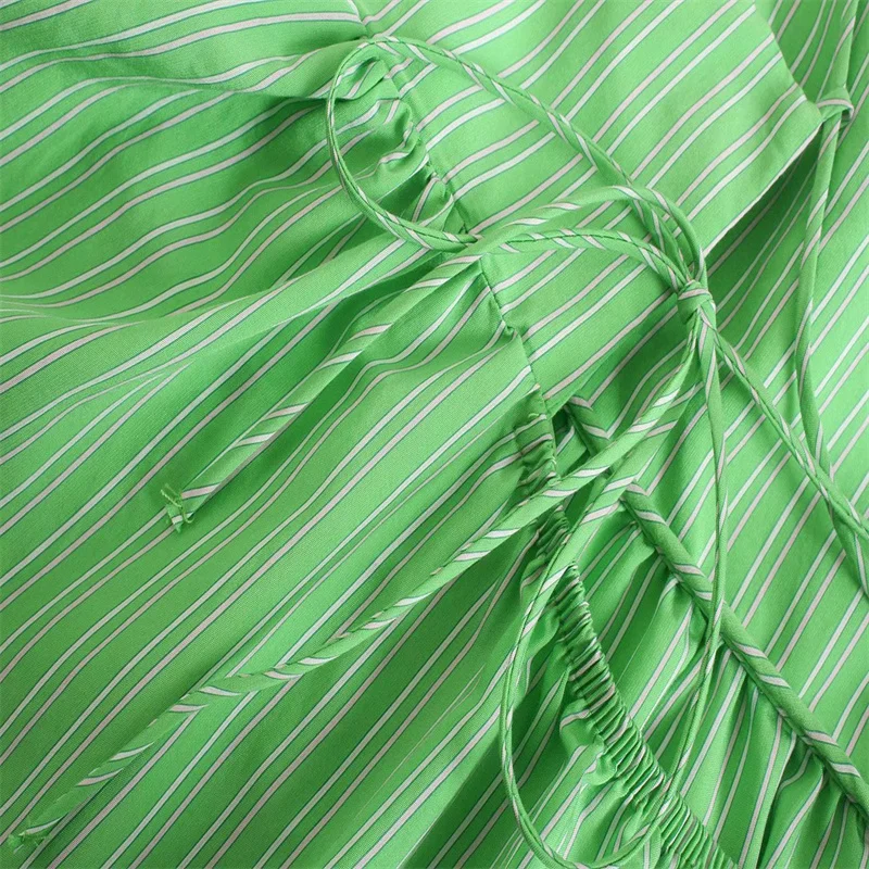 Summer Backless Striped Midi Girl Dresses Women Za 2021 Vintage Sling Sexy Cross Straps Slit Side Pockets Party Chic Woman Dress
Summer Backless Striped Midi Girl Dresses Women Za 2021 Vintage Sling Sexy Cross Straps Slit Side Pockets Party Chic Woman Dress