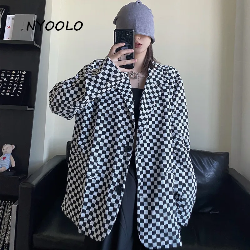 NYOOLO Vintage Classic Plaid Pockets Single Breasted Long Sleeve Blazer Suit Jacket Women Men Clothes Casual Oversized Coats Top
NYOOLO Vintage Classic Plaid Pockets Single Breasted Long Sleeve Blazer Suit Jacket Women Men Clothes Casual Oversized Coats Top