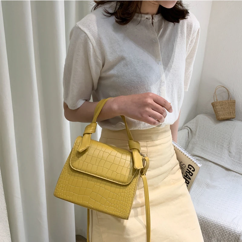 RIEZMAN Leather Crossbody Bags For Women 2020 Fashion Small Solid Colors Shoulder Bag Female Stone Pattern Handbags And Purses
RIEZMAN Leather Crossbody Bags For Women 2020 Fashion Small Solid Colors Shoulder Bag Female Stone Pattern Handbags And Purses