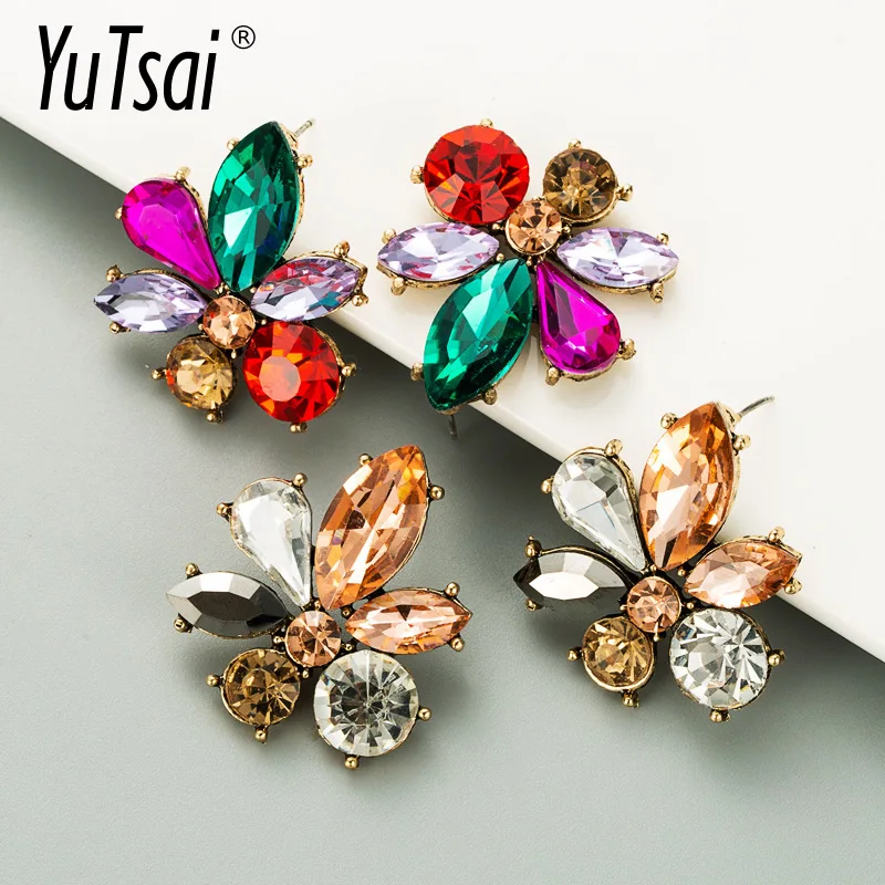 YUTSAI Fashion Color Rhinestone Series Earrings Alloy Inlaid Glass Drill Flower Earrings for Women Jewelry Gifts YT592
YUTSAI Fashion Color Rhinestone Series Earrings Alloy Inlaid Glass Drill Flower Earrings for Women Jewelry Gifts YT592