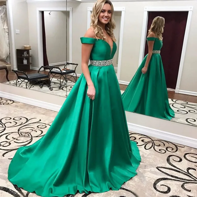 Elegant V Neck Long Prom Dresses 2017 Hunter Green Sweetheart Beading Belt Vintage Evening Dress Off Shoulder Formal Party Gowns
Elegant V Neck Long Prom Dresses 2017 Hunter Green Sweetheart Beading Belt Vintage Evening Dress Off Shoulder Formal Party Gowns