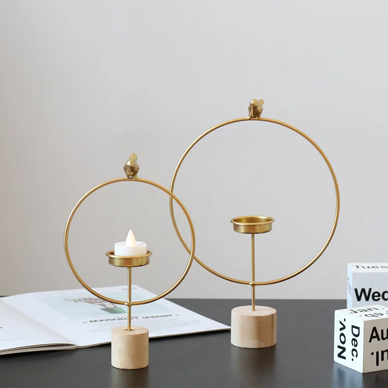 Round Bird Metal Candle Holders Luxury Iron Candlestick Fashion Wedding Candle Stand Exquisite Candlestick Table Home Decoration
Round Bird Metal Candle Holders Luxury Iron Candlestick Fashion Wedding Candle Stand Exquisite Candlestick Table Home Decoration