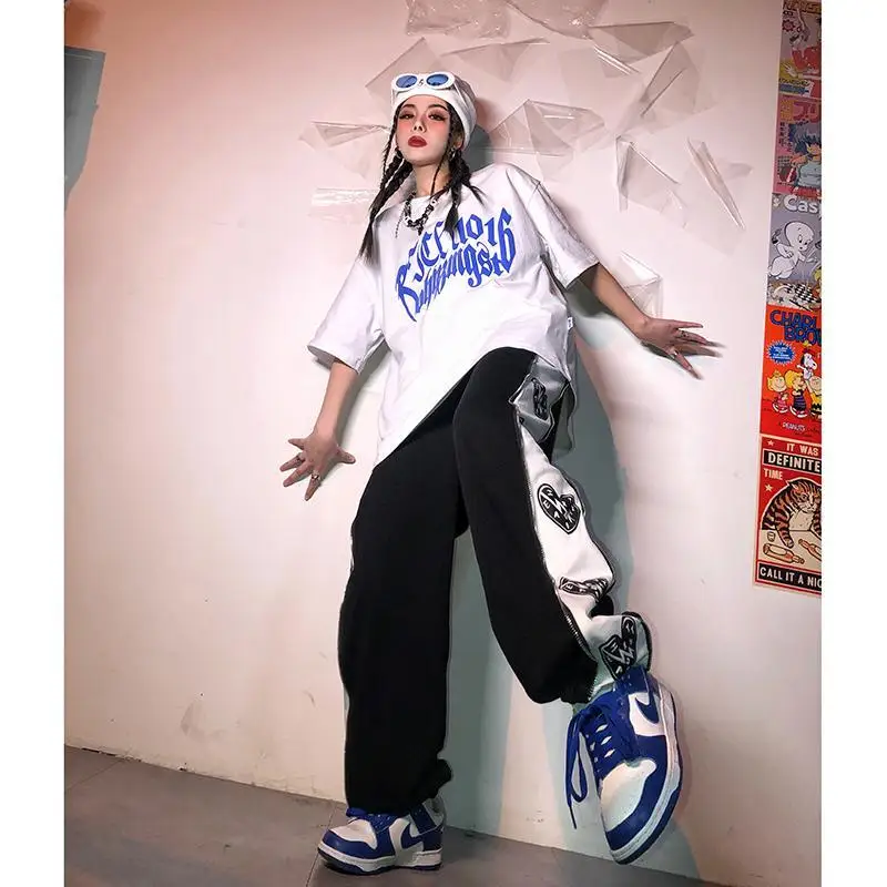 Y2k Women's pants New American Hip-hop pants Unisex Couples Trousers Harajuku trousers for female Loose Daily Retro Ulzzang
Y2k Women's pants New American Hip-hop pants Unisex Couples Trousers Harajuku trousers for female Loose Daily Retro Ulzzang