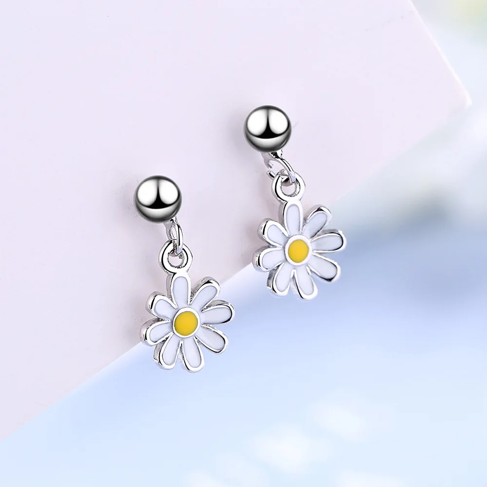 Earring 925 Sterling Silver Daisy Flower Stud Earrings For Women Wedding Jewelry Brincos Pendientes 2021 Trend
Earring 925 Sterling Silver Daisy Flower Stud Earrings For Women Wedding Jewelry Brincos Pendientes 2021 Trend