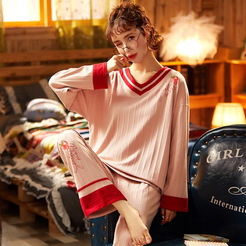For Women Pink Cotton Pajamas Cute Rose Print Princess Style Comfortable Homewear Sleepwear Autumn Winter Warm Loose Pajamas Set
For Women Pink Cotton Pajamas Cute Rose Print Princess Style Comfortable Homewear Sleepwear Autumn Winter Warm Loose Pajamas Set