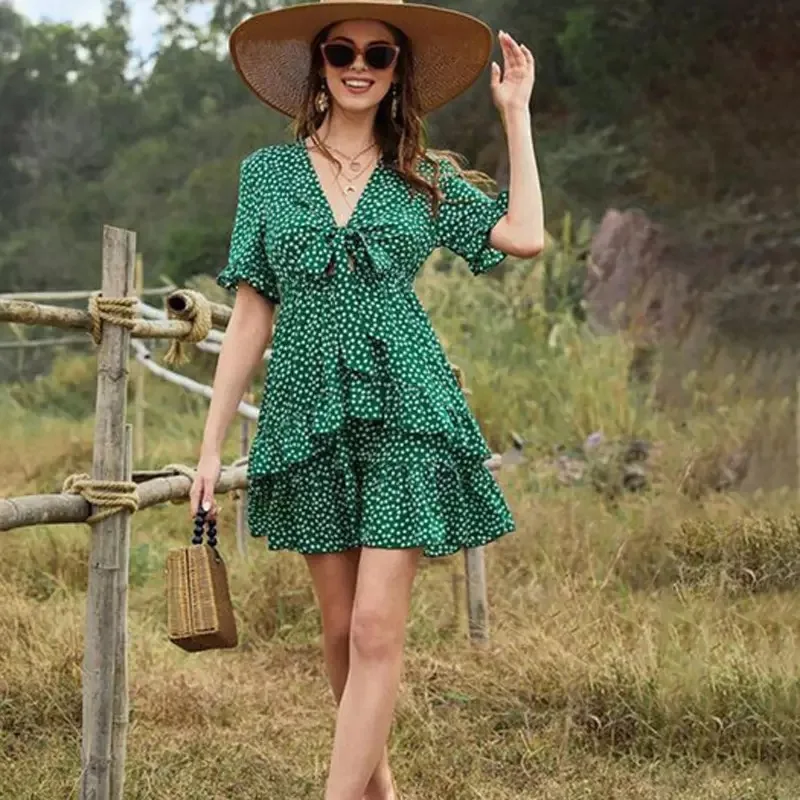 CAWA Bohemian Floral Print Women Summer Dresses V-Neck Short Flare Sleeve Short Beach Dress Sample Casual Fashion Party Dress
CAWA Bohemian Floral Print Women Summer Dresses V-Neck Short Flare Sleeve Short Beach Dress Sample Casual Fashion Party Dress