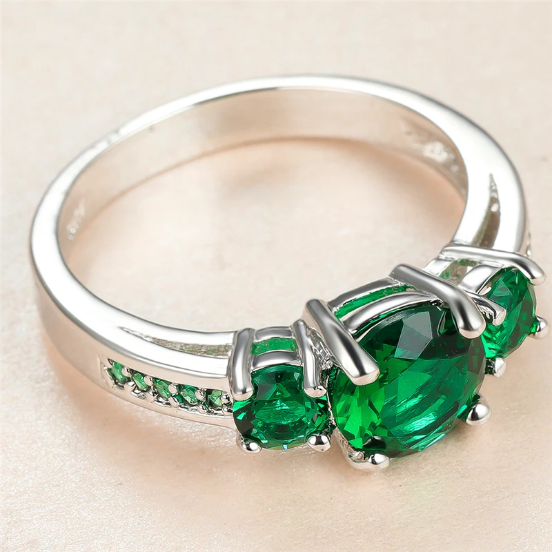 Luxury Female Green Crystal Stone Ring Charm Silver Color Wedding Rings For Women Promise Bride Round Zircon Engagement Ring
Luxury Female Green Crystal Stone Ring Charm Silver Color Wedding Rings For Women Promise Bride Round Zircon Engagement Ring