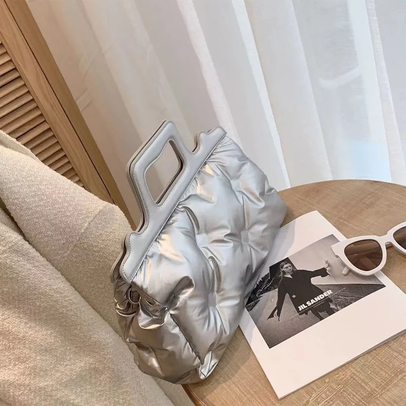 Fashion Padded Space Cotton Filled Air Bag Portable Shoulder Back Down New Style Korean Female Bag 2021 Autumn and Winter
Fashion Padded Space Cotton Filled Air Bag Portable Shoulder Back Down New Style Korean Female Bag 2021 Autumn and Winter