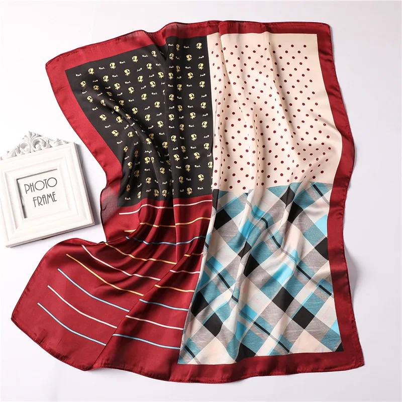 2021 New Women Silk Square Scarf Femal Bandanas Hijab Foulard Ethnic Print Lady Headband Hair Kerchief 70*70cm Neck Scarf Shawls
2021 New Women Silk Square Scarf Femal Bandanas Hijab Foulard Ethnic Print Lady Headband Hair Kerchief 70*70cm Neck Scarf Shawls