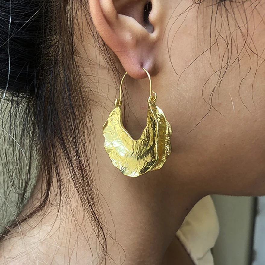 Retro Fan-Shaped Earrings for Women Gold Color Irregular Exaggerated Statement Gothic Dangel Earrings Fashion Earring Jewelry
Retro Fan-Shaped Earrings for Women Gold Color Irregular Exaggerated Statement Gothic Dangel Earrings Fashion Earring Jewelry