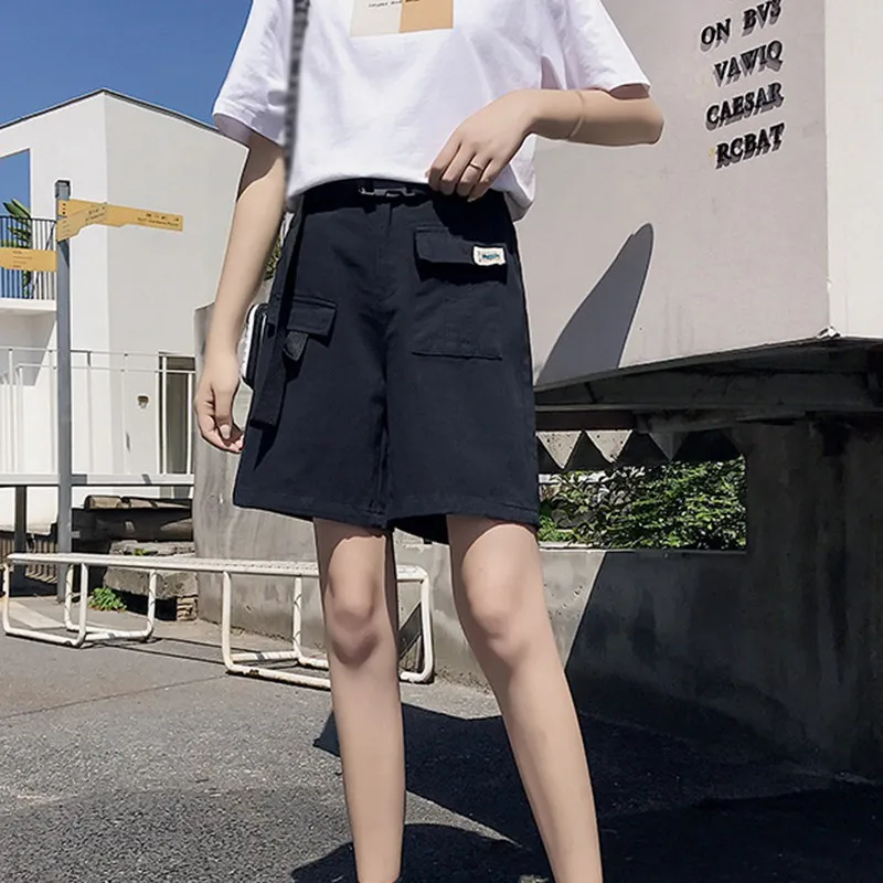 2020 New Women Shorts Summer Casual Belt Knee-length Short Pants For Female Women Streetwears Loose Plus Size 2XL
2020 New Women Shorts Summer Casual Belt Knee-length Short Pants For Female Women Streetwears Loose Plus Size 2XL