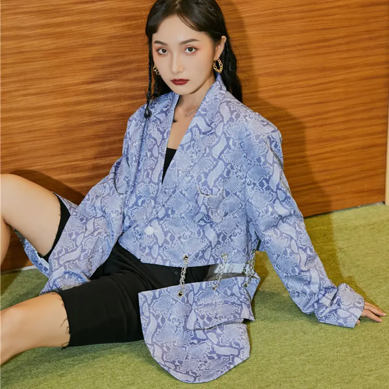 XITAO Trendy Women Blazer Snakeskin Pattern Print Hollow Out Chain Splicing Personality Street Trendy All-match Top CLL1711
XITAO Trendy Women Blazer Snakeskin Pattern Print Hollow Out Chain Splicing Personality Street Trendy All-match Top CLL1711