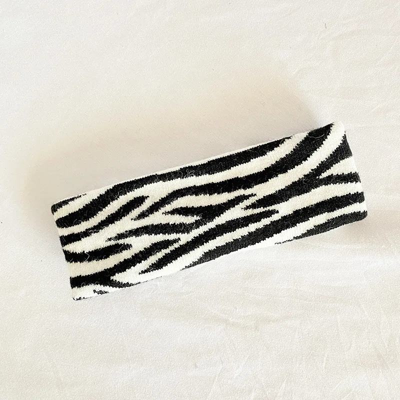 Fashion Sports Headband Zebra Pattern Elastic Yoga Hair Bands Running Fitness Headwear Turban Head Warp Hairband Sweatband
Fashion Sports Headband Zebra Pattern Elastic Yoga Hair Bands Running Fitness Headwear Turban Head Warp Hairband Sweatband