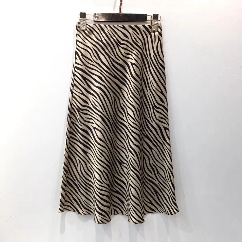 Юбка женская с принтом зебры и эластичным поясом, 100% шелк
Юбка женская с принтом зебры и эластичным поясом, 100% шелк