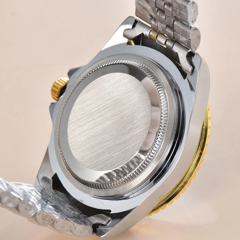 2021 New VODRICH Luxury Brand Quartz Watch Classic Gold GMT Women Men Alloy Quartz Watch
2021 New VODRICH Luxury Brand Quartz Watch Classic Gold GMT Women Men Alloy Quartz Watch