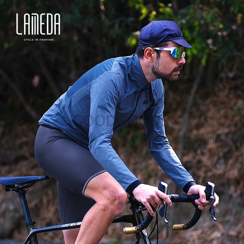 LAMEDA Spring Summer Windproof Cycling Jacket Men Riding Ultralight Long Sleeve Pockets Jersey Reflective Wind Coat Foldable
LAMEDA Spring Summer Windproof Cycling Jacket Men Riding Ultralight Long Sleeve Pockets Jersey Reflective Wind Coat Foldable