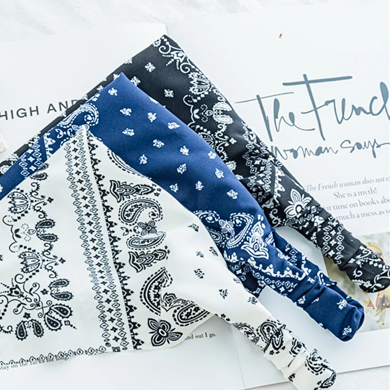 2021 New Women Macaron Soft Silk Headbands Elastic Bohemian Print Hair Bands Hair Accessories For Women Headdress Headwrap
2021 New Women Macaron Soft Silk Headbands Elastic Bohemian Print Hair Bands Hair Accessories For Women Headdress Headwrap