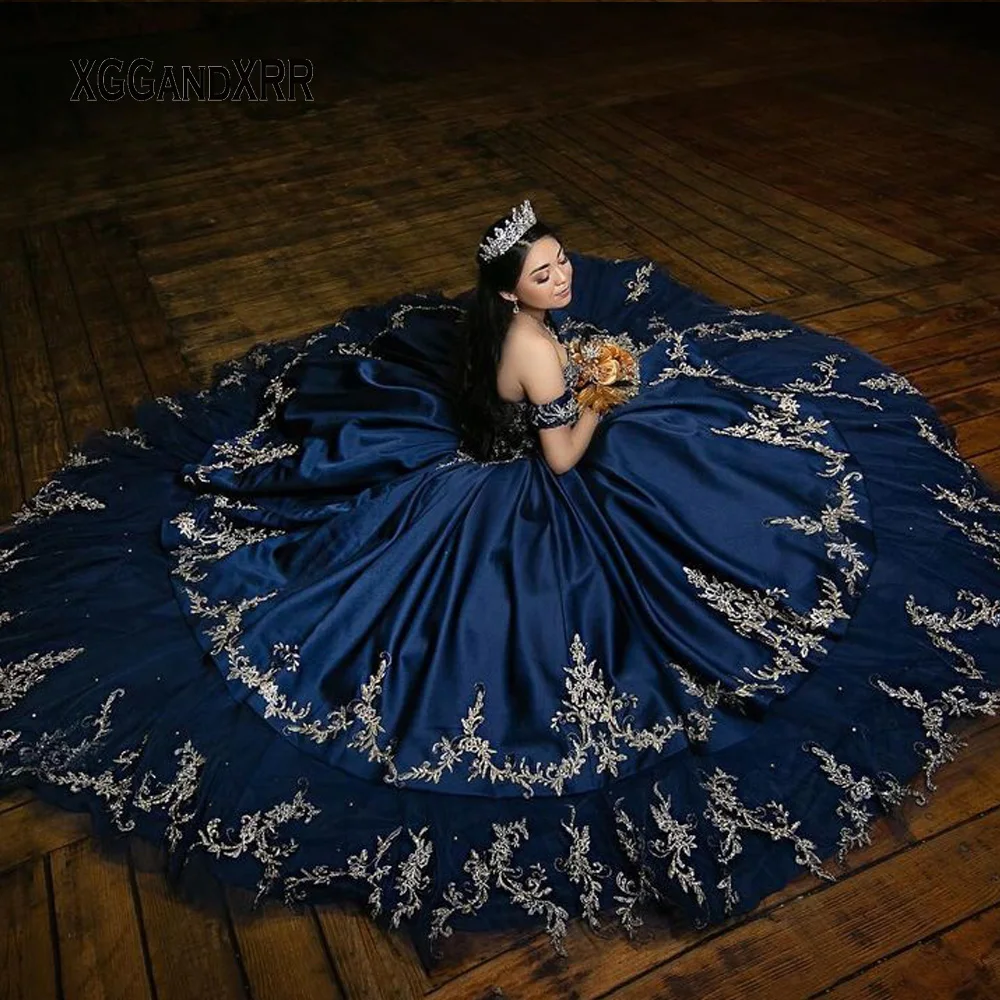 Luxury Blue Ball Gown Quinceanera Dress 2022 Layers Sweetheart Off Shoulder Lace Applique Long Sweet 15 16 Birthday Party Gown
Luxury Blue Ball Gown Quinceanera Dress 2022 Layers Sweetheart Off Shoulder Lace Applique Long Sweet 15 16 Birthday Party Gown