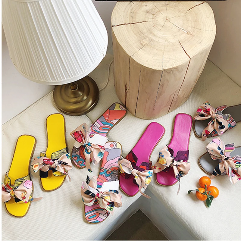 Summer Fashion Sandals Shoes Women Bow Casual Sandals Slipper Indoor Outdoor Flip-flops Beach Shoes Female Solid Slippers
Summer Fashion Sandals Shoes Women Bow Casual Sandals Slipper Indoor Outdoor Flip-flops Beach Shoes Female Solid Slippers